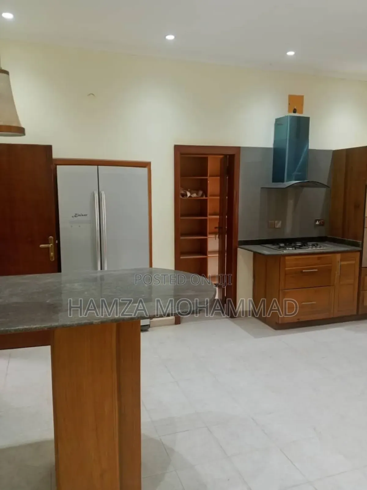 8bdrm House in Hamza Estates, East Legon for rent