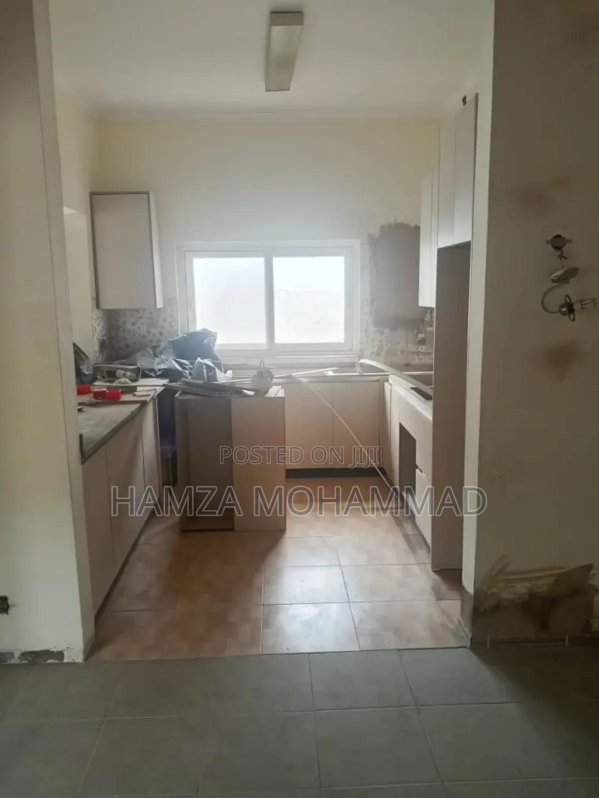 8bdrm House in Hamza Estates, East Legon for rent