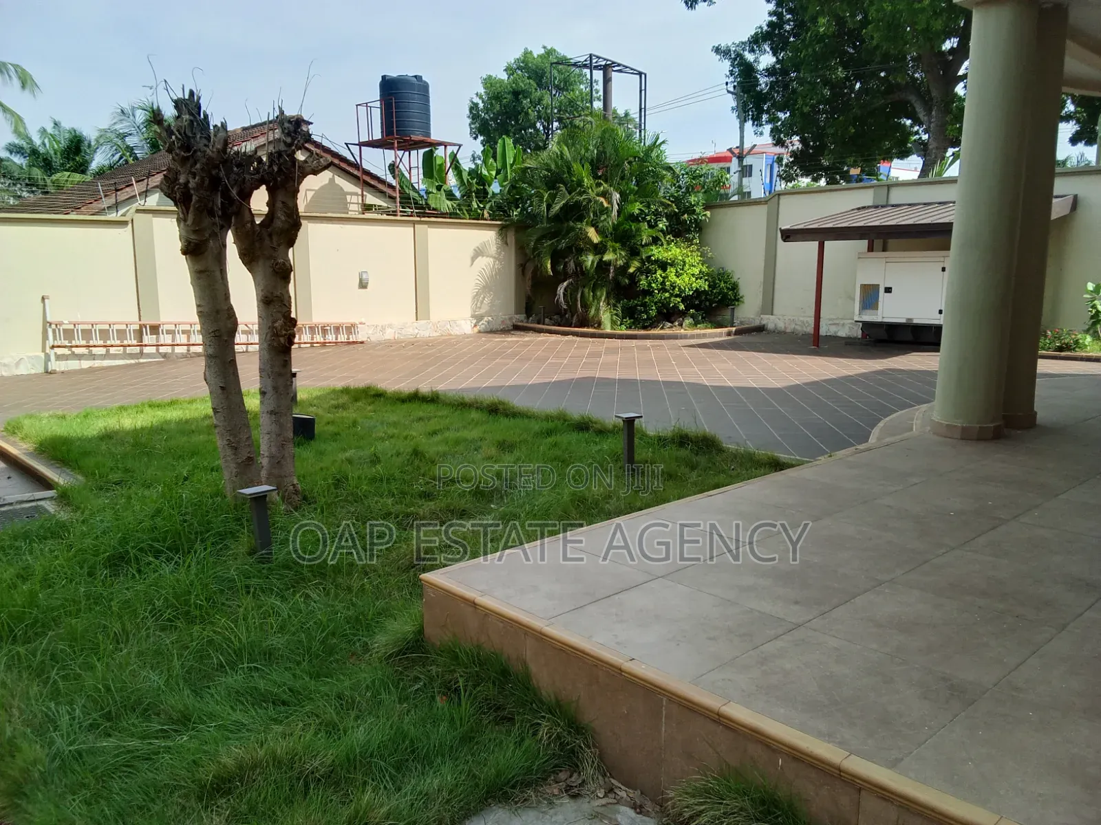 4bdrm House in Dzorwulu for rent