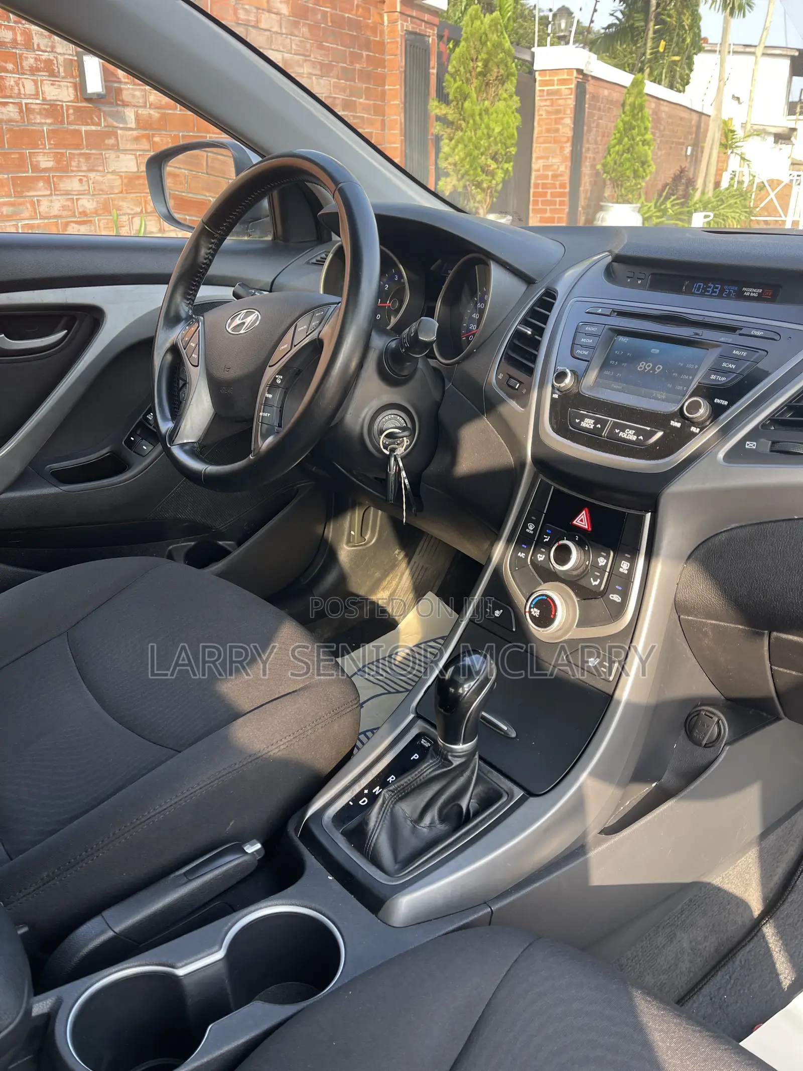 Hyundai Elantra Limited Sedan FWD (1.8L 4cyl 6A) 2016 Gray