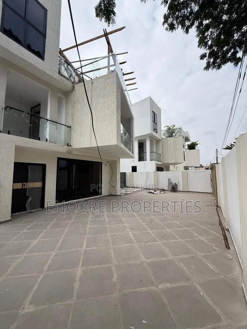 4bdrm Townhouse/Terrace in Labone for sale