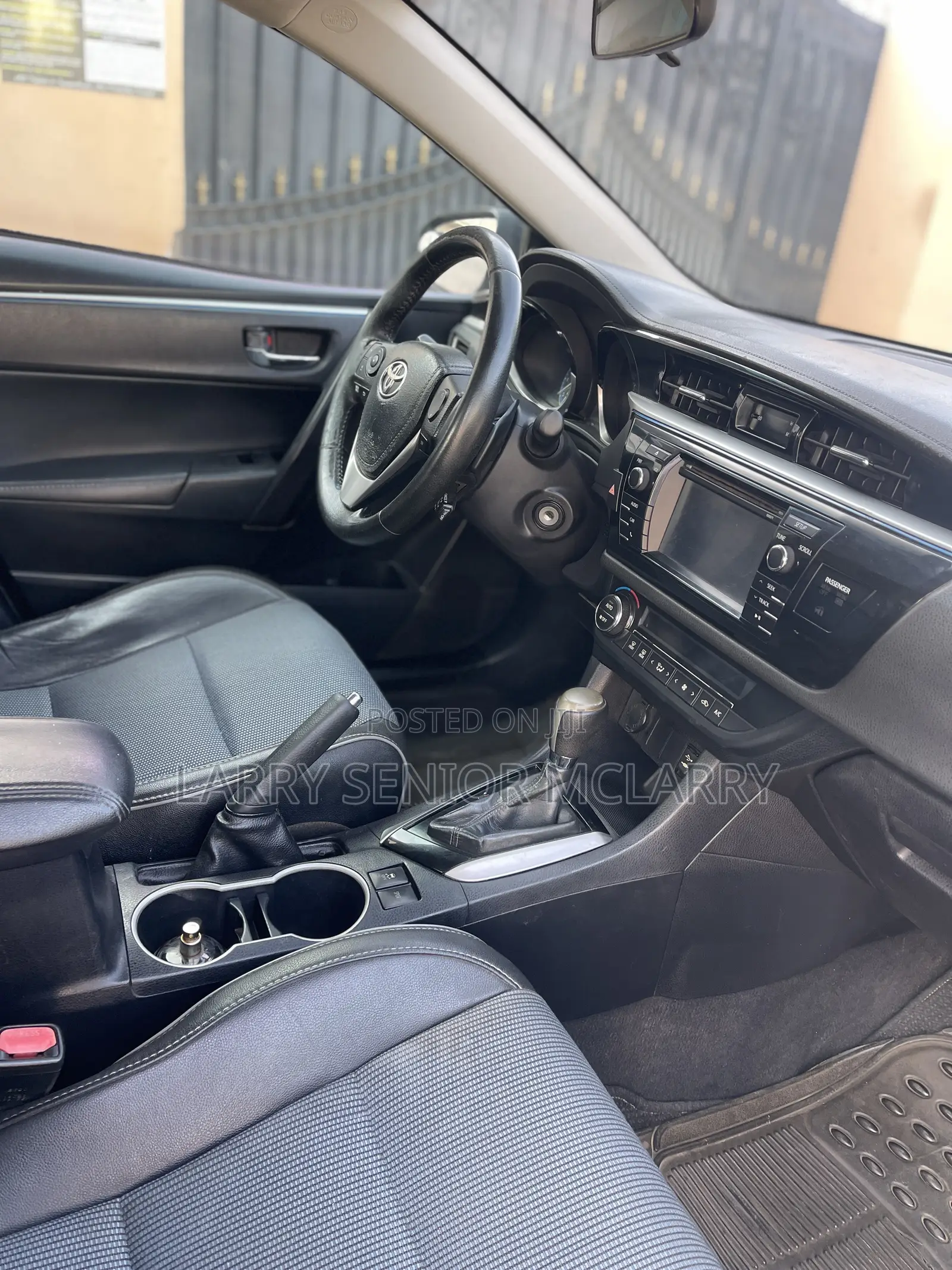 Toyota Corolla S Plus 4dr Sedan (1.8L 4cyl 6M) 2015 Gray