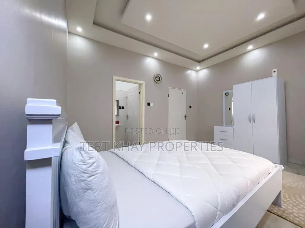 6bdrm House in Beach, Prampram for sale