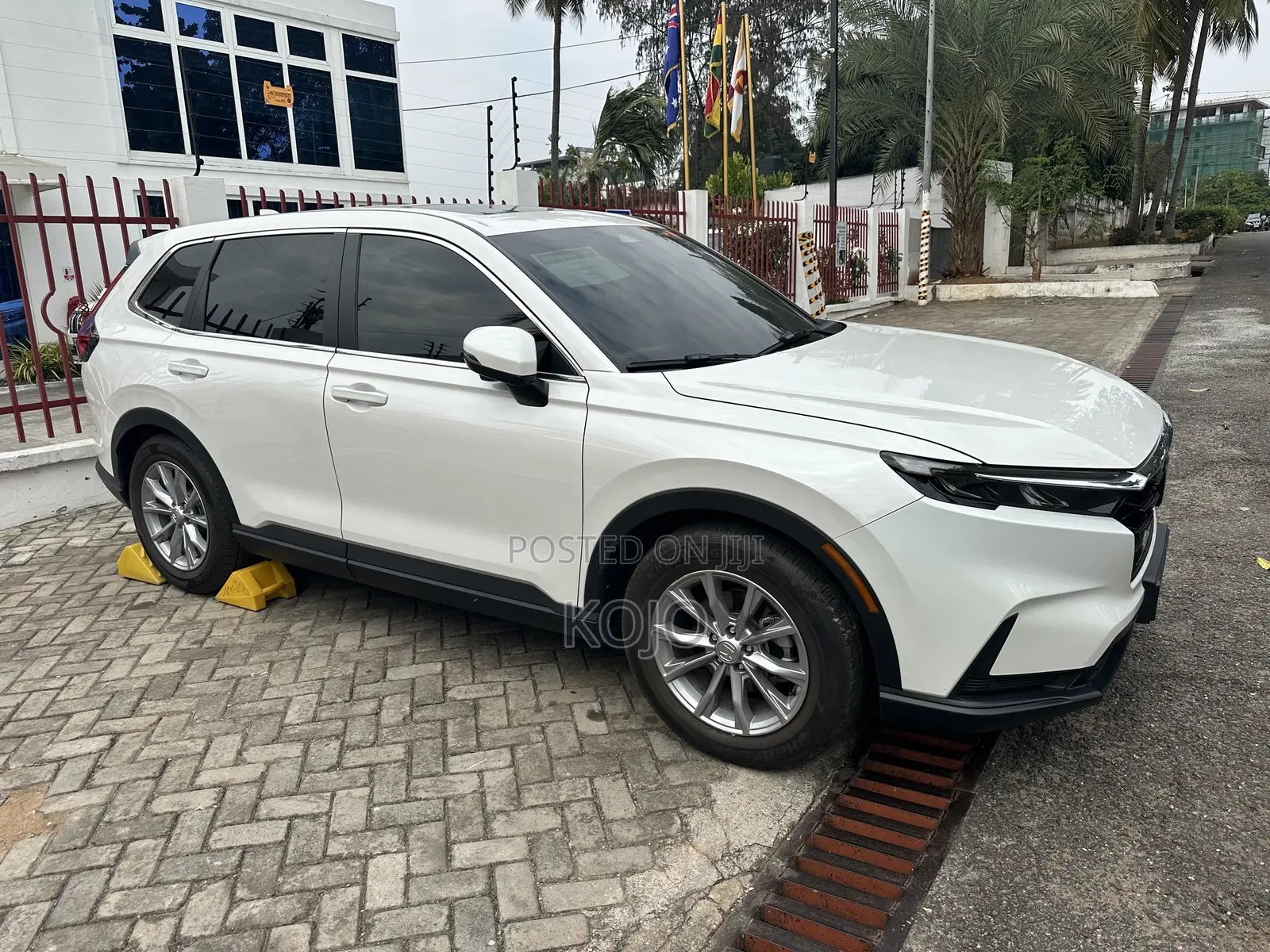 Honda CR-V 2023 White