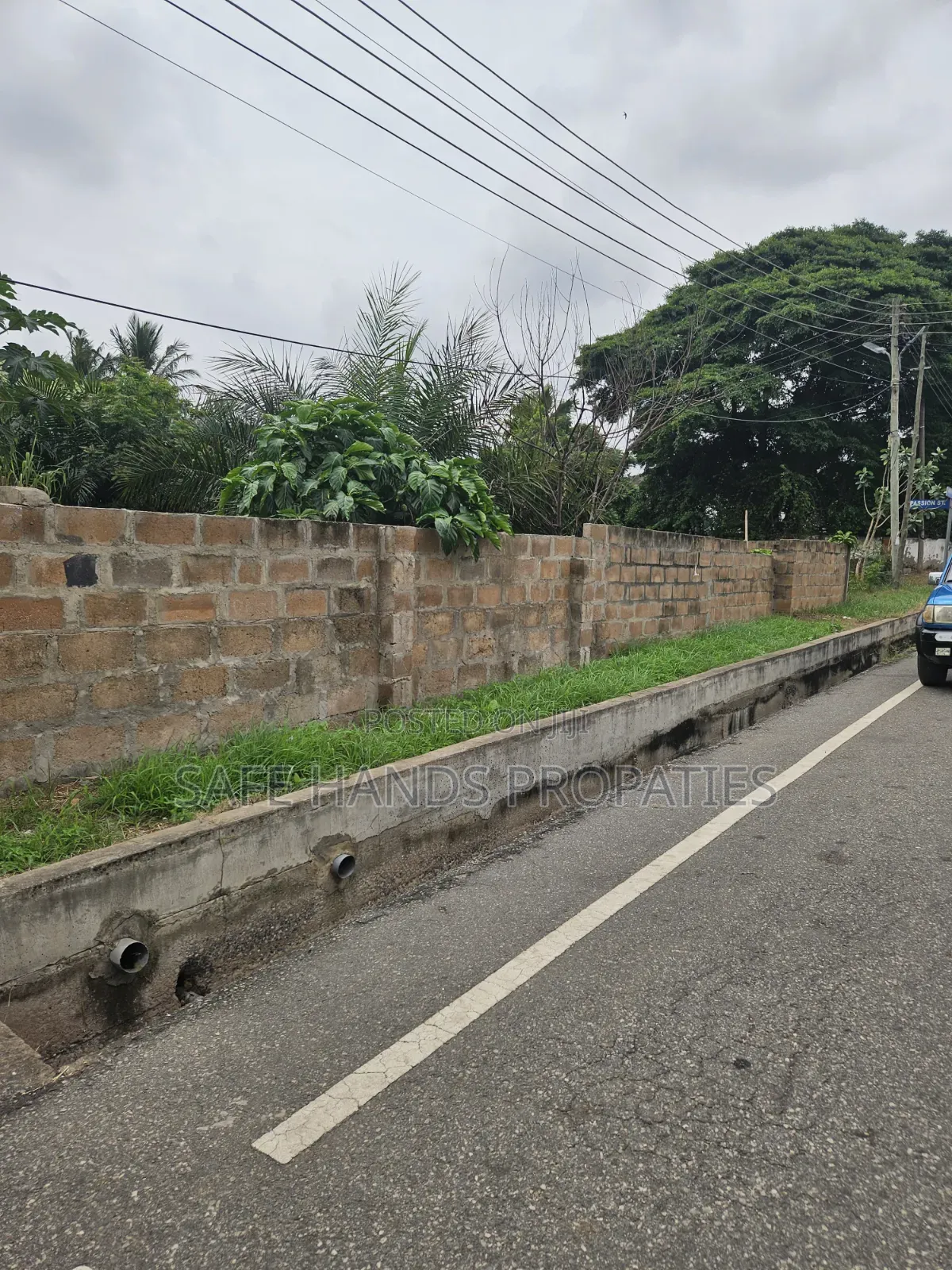 One Plot of Land for Sale