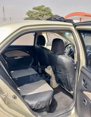 Toyota Yaris 1.5 Sedan 2008 Gold