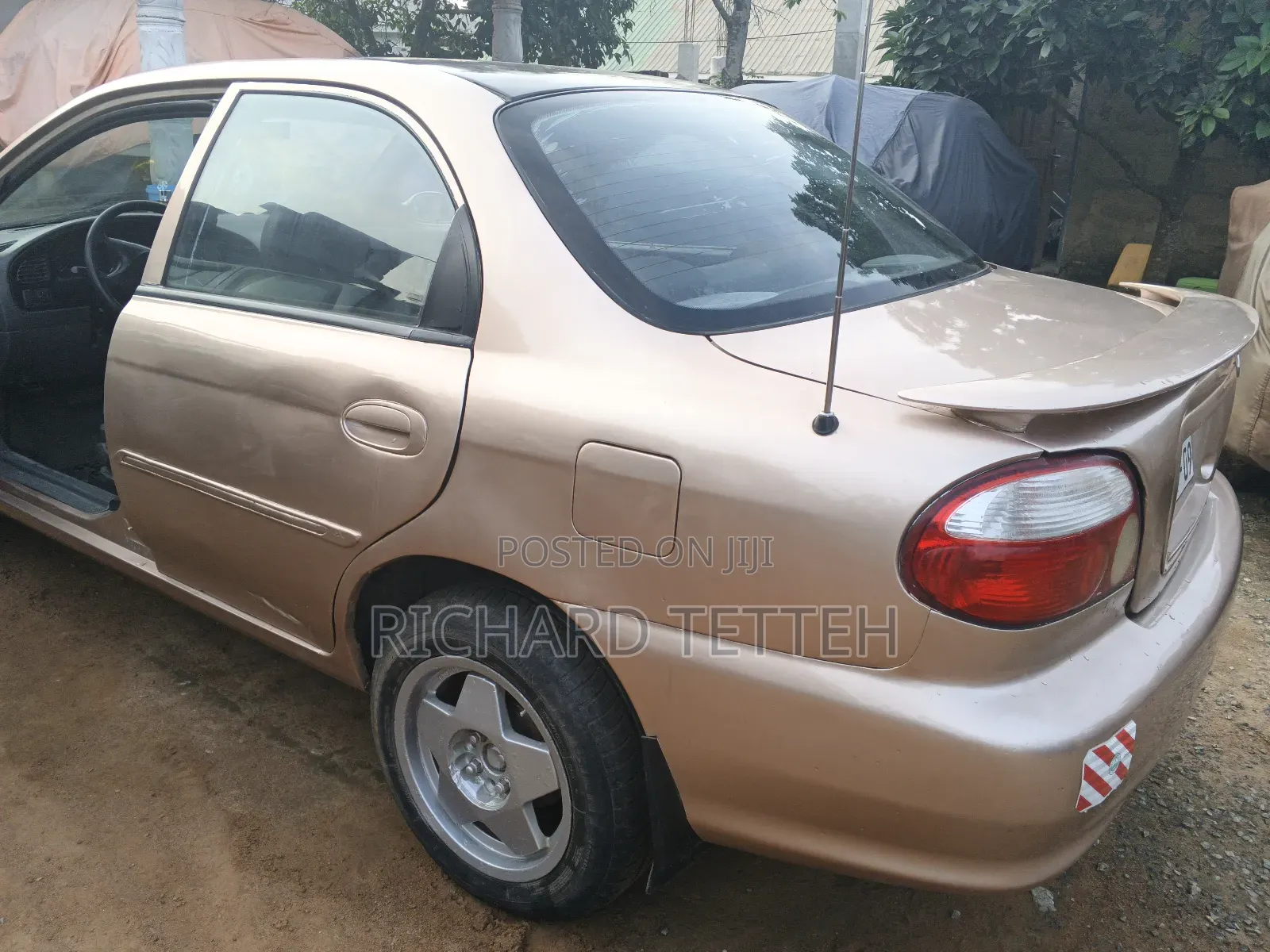 Kia Sephia Automatic 1999 Gold
