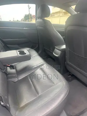Hyundai Elantra Limited 2018 Gray