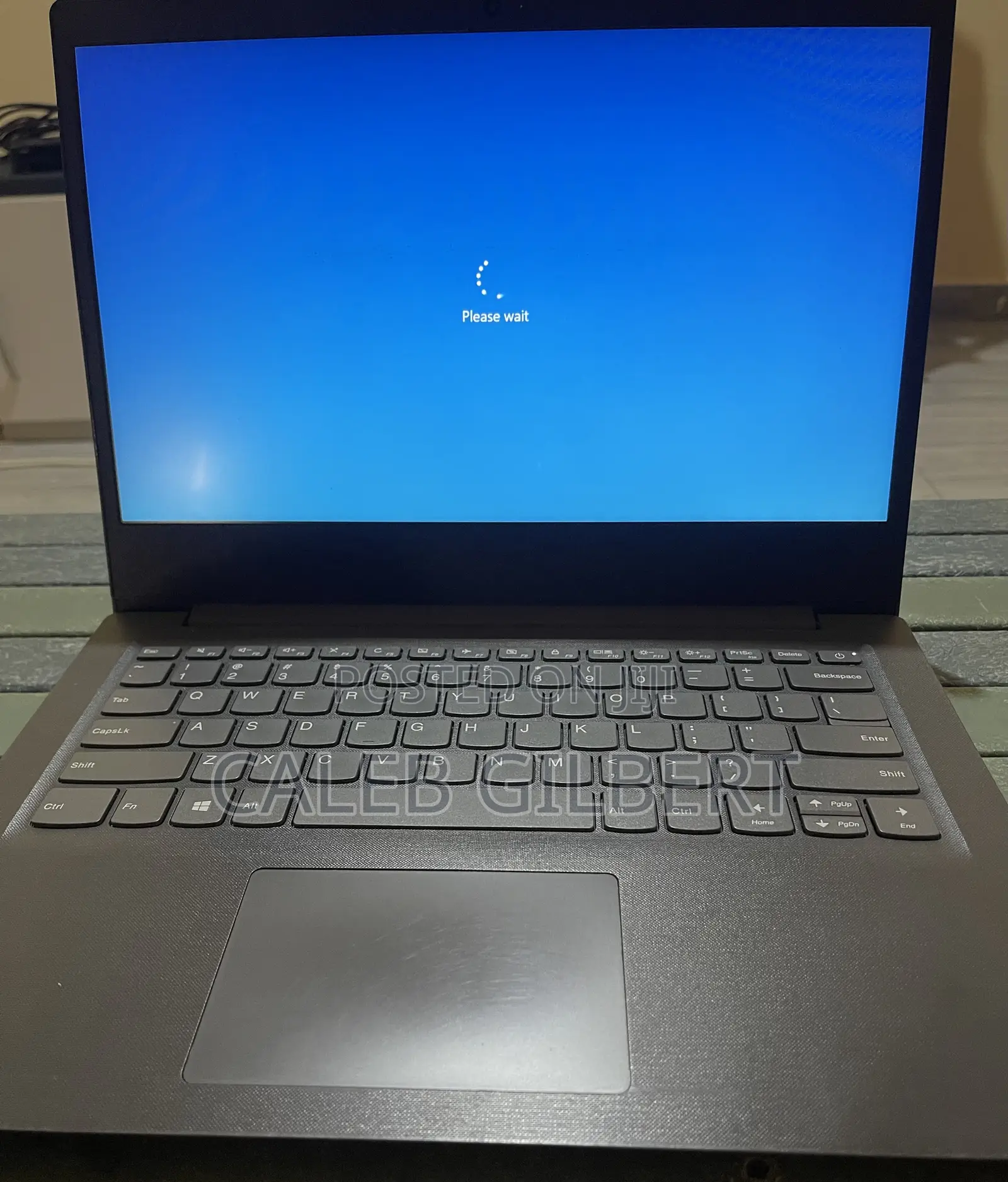 Laptop Lenovo Ideapad V14 IGL 4GB Intel Celeron SSD 1T