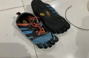 Vibram Fivefingers v-Trail 2.0
