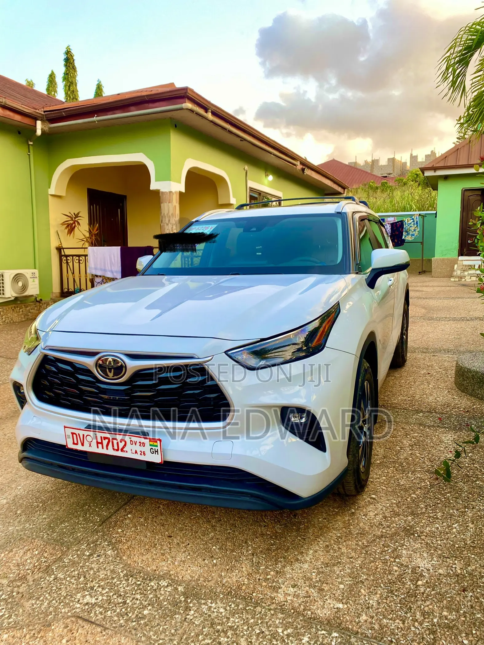 Toyota Highlander XLE AWD 2023 White