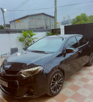 Toyota Corolla 2016 Black