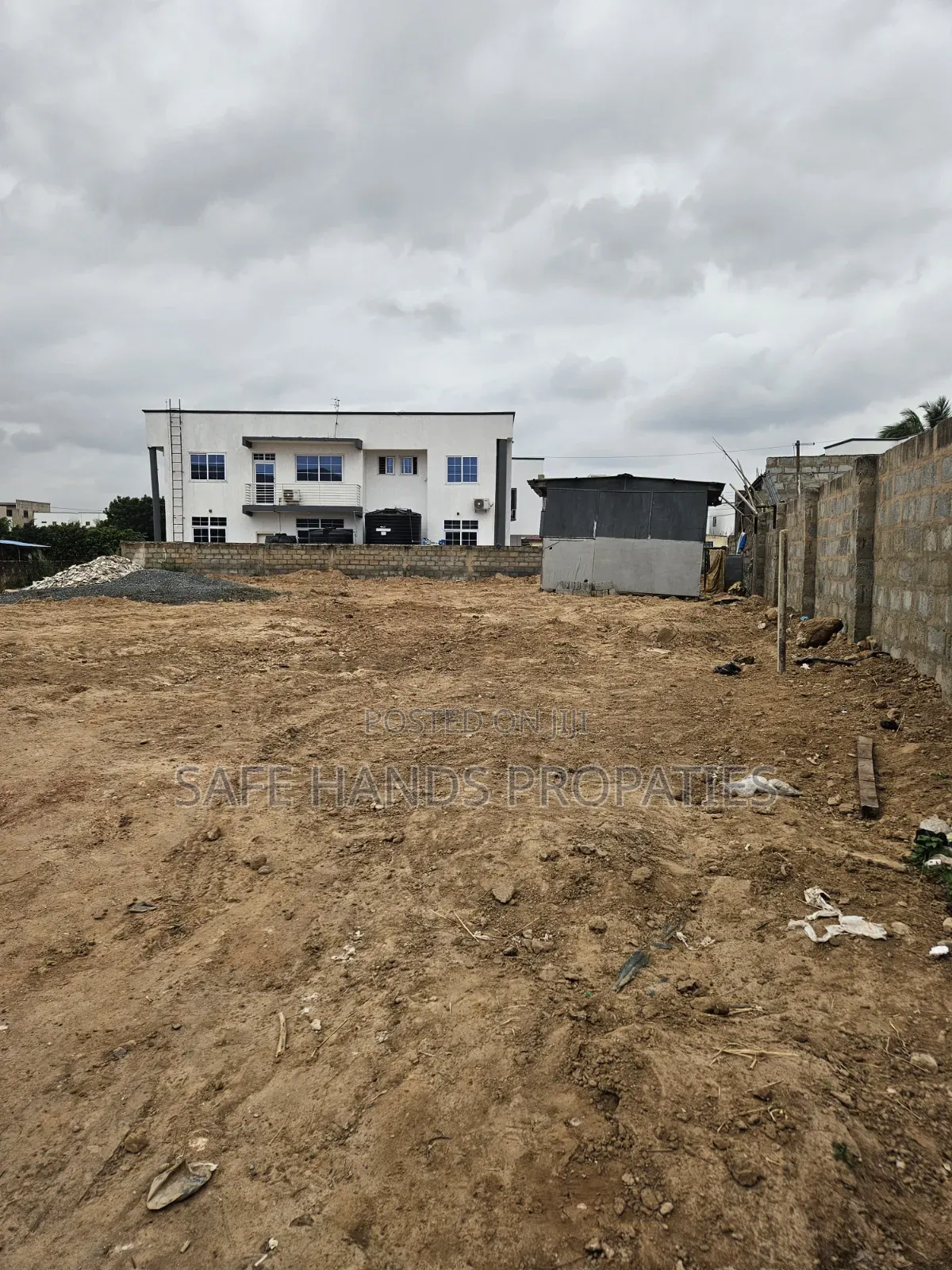 One Plot of Land for Sale