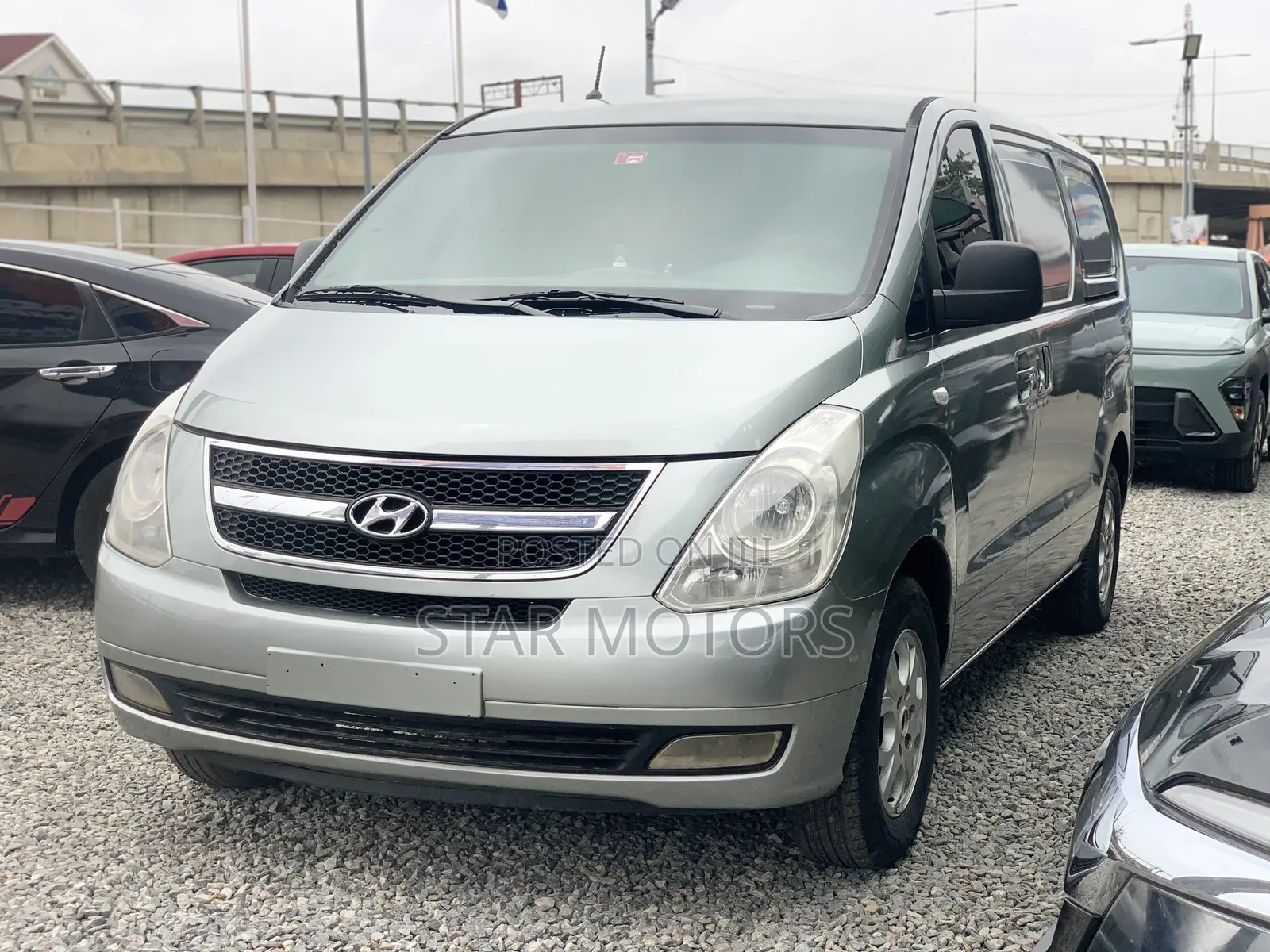 Hyundai Starex 2012 Silver
