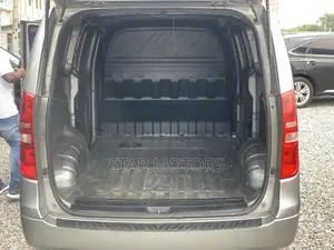 Hyundai Starex 2012 Silver