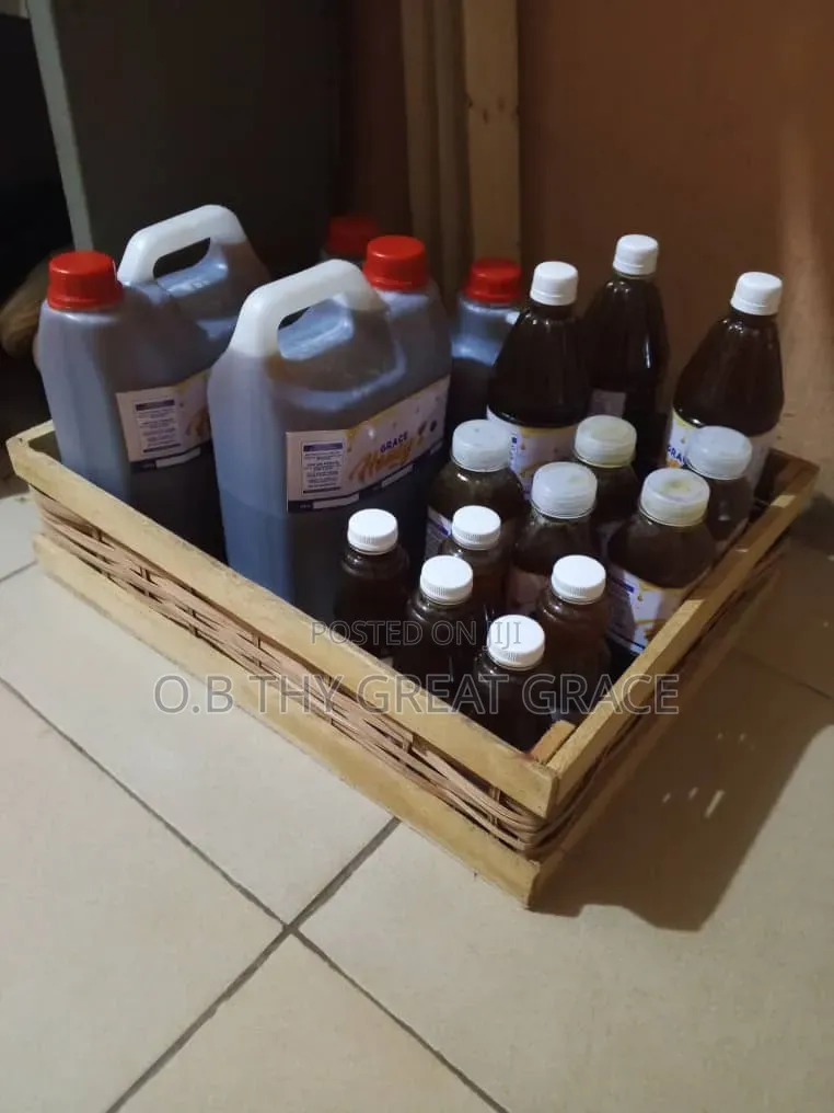 Undiluted and Organic Honey Straight From the Hive