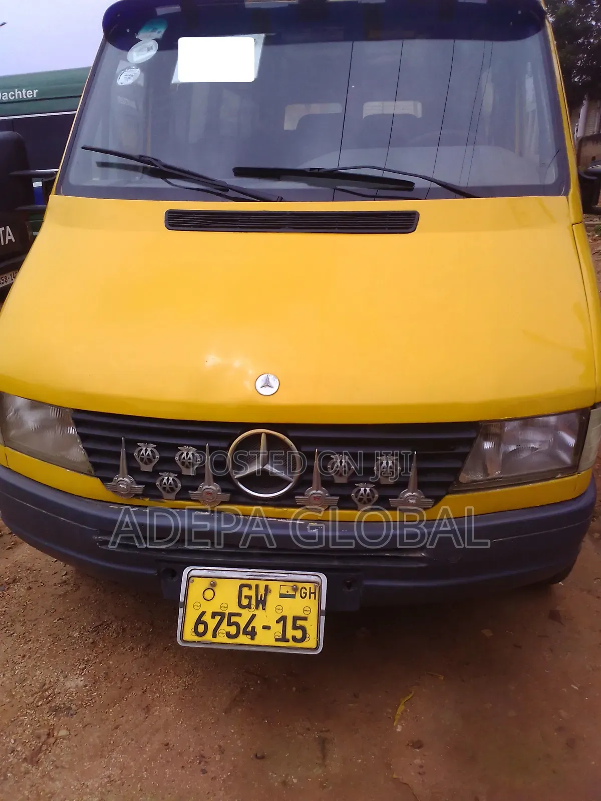 Mercedes-Benz Sprinter 2015 Yellow