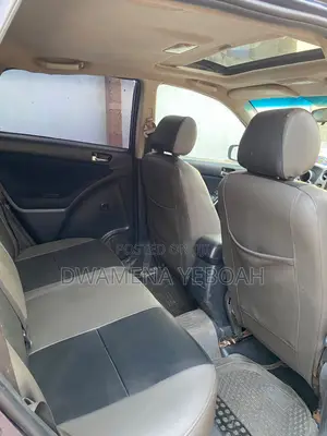 Toyota Matrix Hatchback AWD (1.8L 4cyl 4A) 2006 Blue