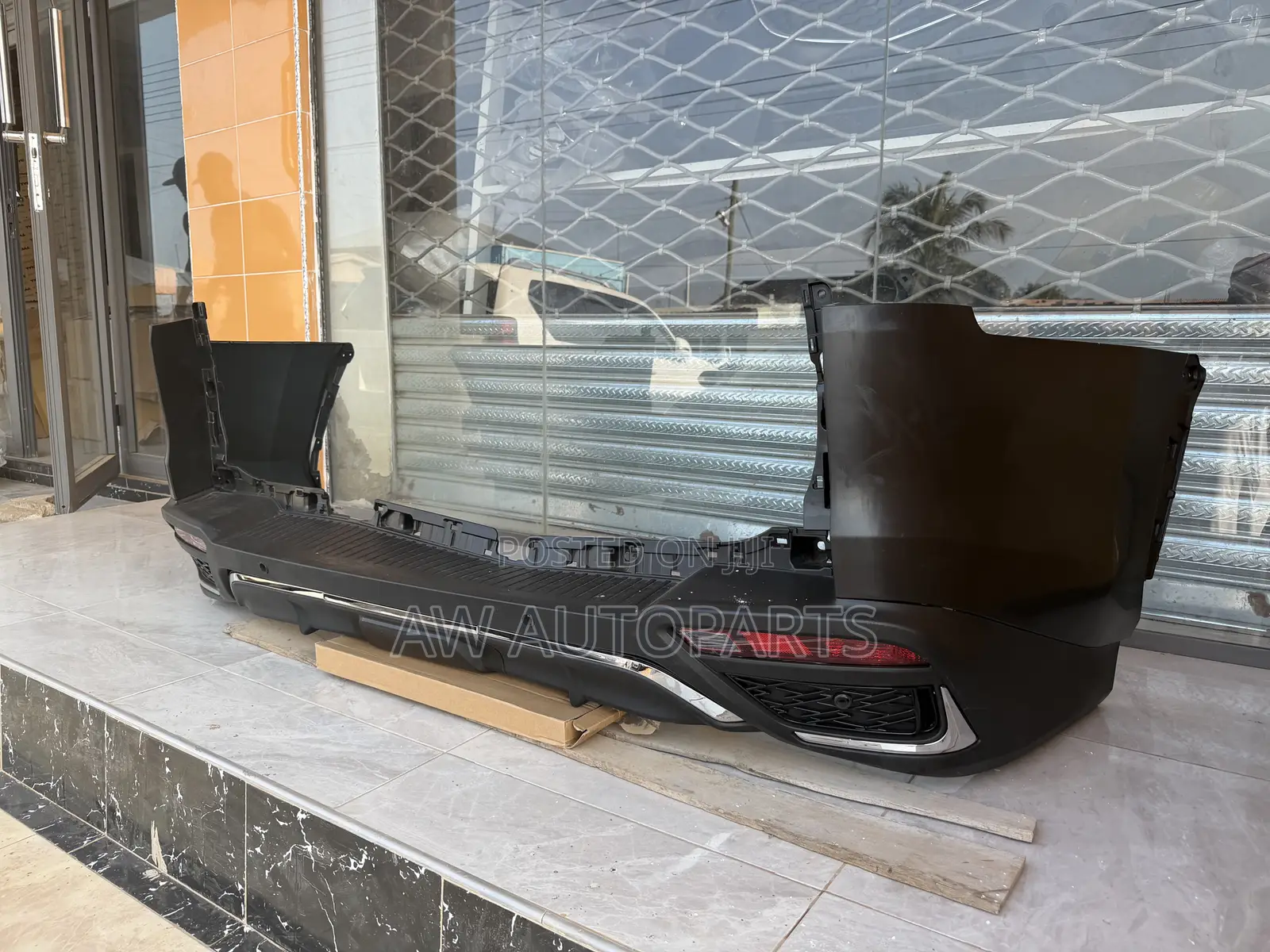 LX 700 2022-2026 Rear Bumper