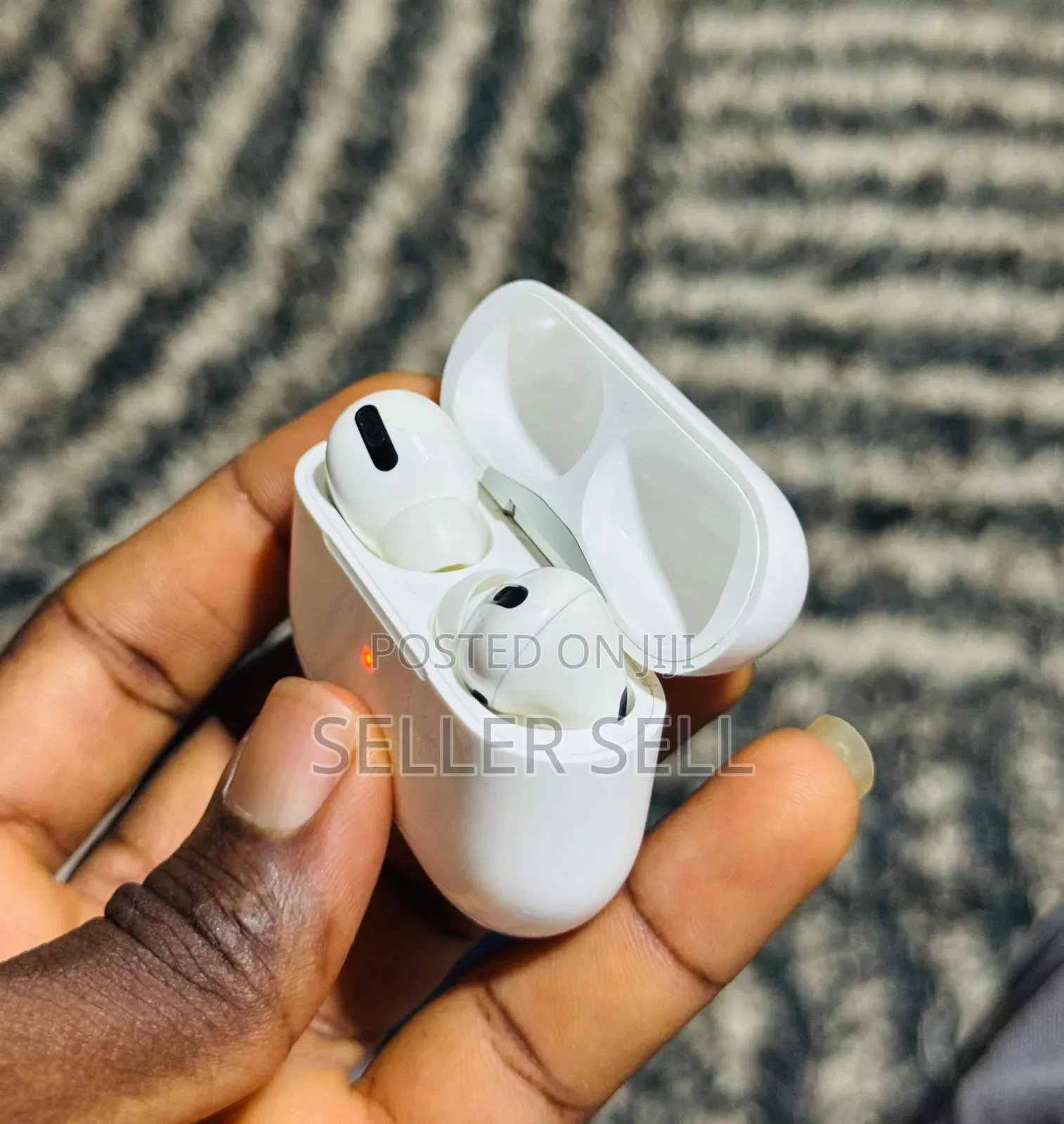 Airpods Pro ( 1st Gen )