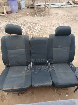 Voxyz Middle Seat