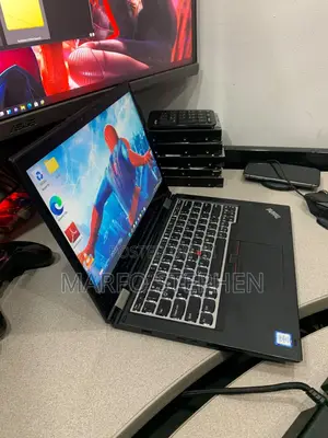 Laptop Lenovo ThinkPad X380 Yoga 8GB Intel Core i5 SSD 256GB