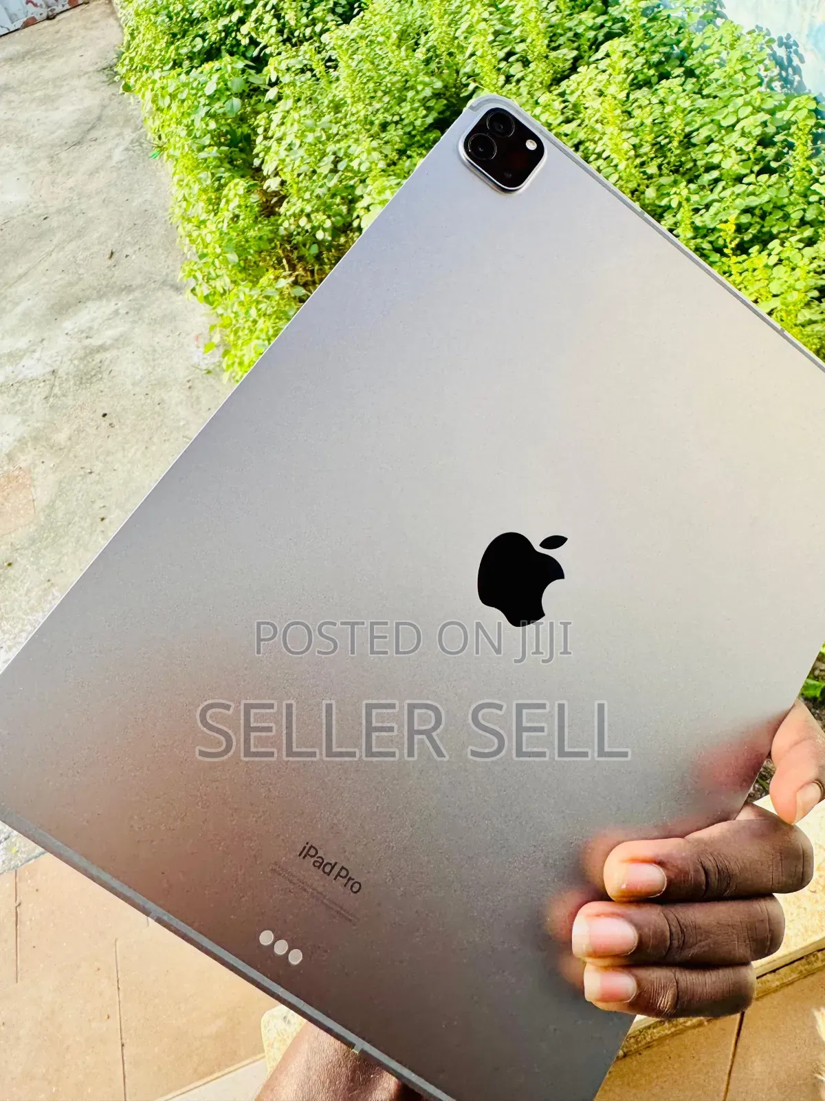 Apple iPad Pro 12.9 (2022) 128 GB Gray