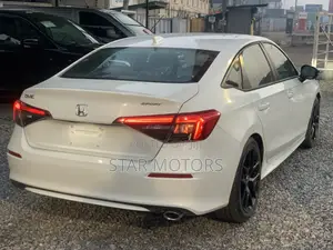 Honda Civic 2024 White