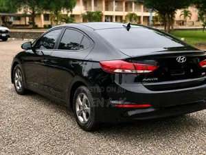 Hyundai Avante 2017 Black