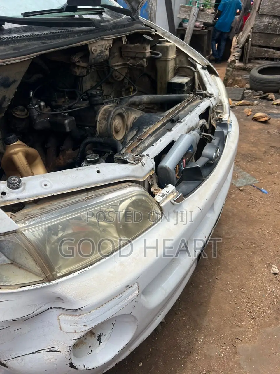 Hyundai Starex 2001 White