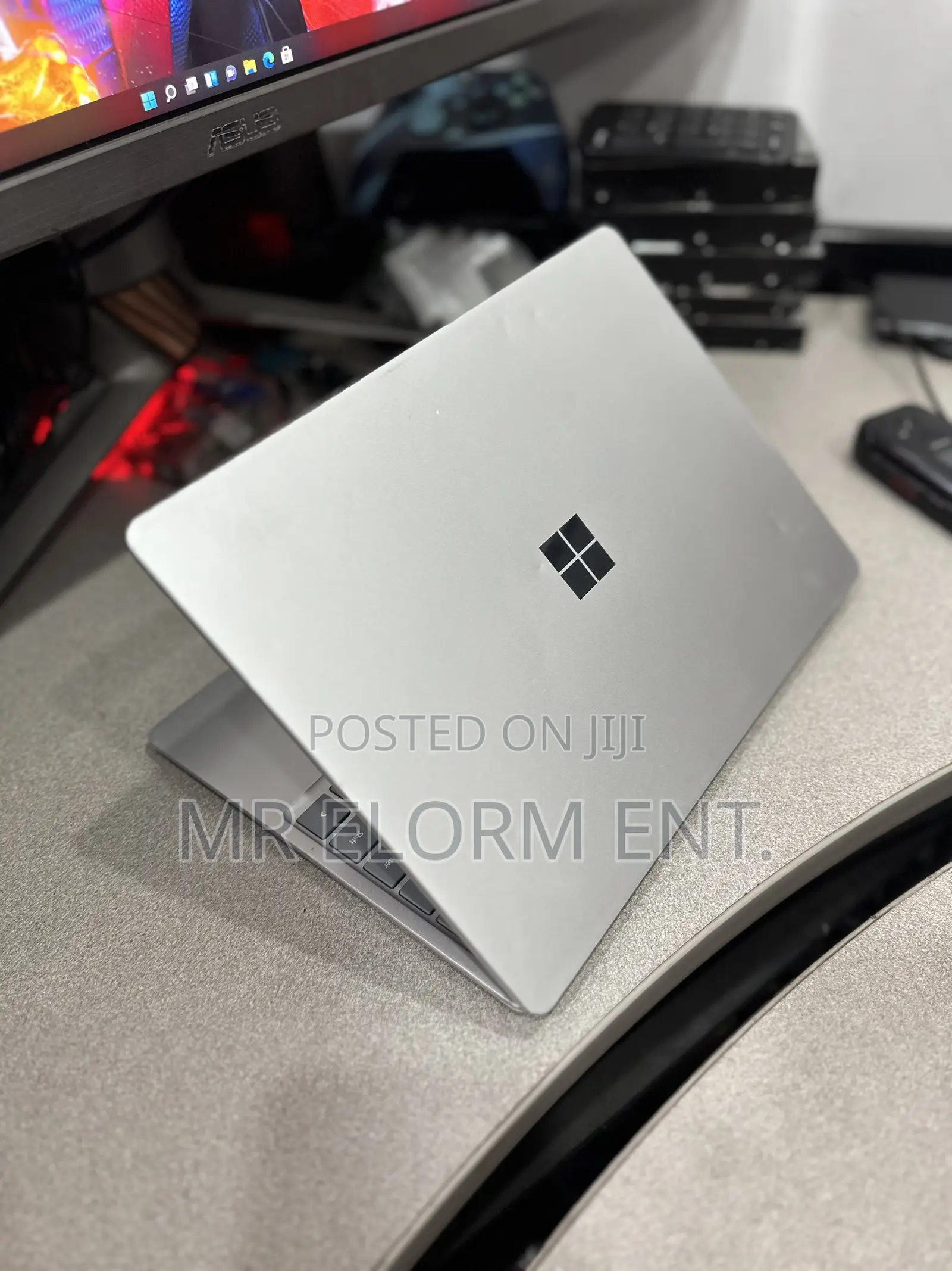 Laptop Microsoft Surface Laptop 2 8GB Intel Core i5 SSD 256GB