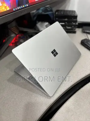 Laptop Microsoft Surface Laptop 2 8GB Intel Core i5 SSD 256GB