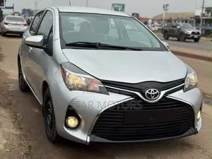 Toyota Yaris 2016 Silver