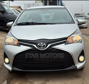 Toyota Yaris 2016 Silver