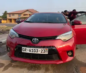 Toyota Corolla 2016 Red