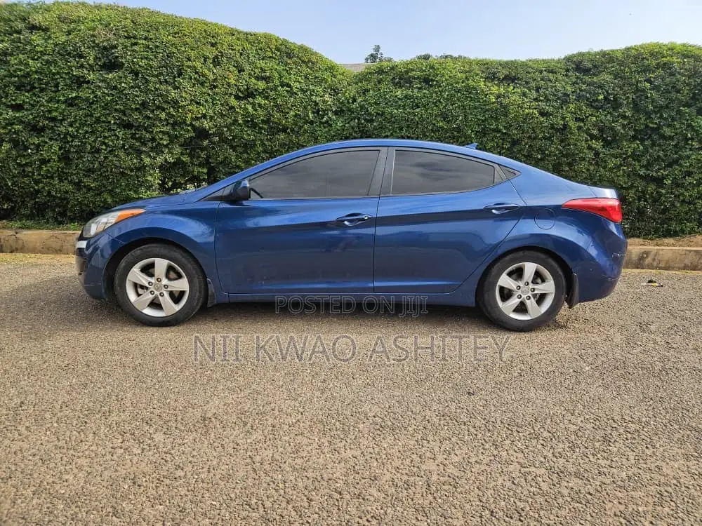 Hyundai Elantra GLS Sedan FWD (1.8L 4cyl 6A) 2013 Blue