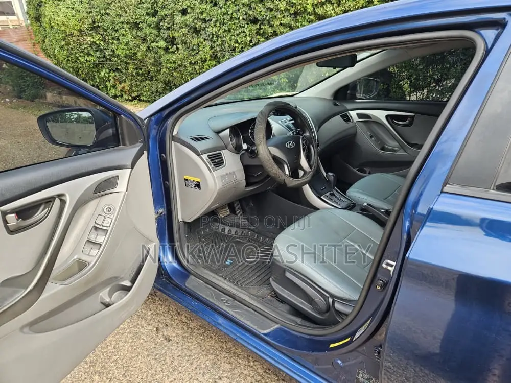 Hyundai Elantra GLS Sedan FWD (1.8L 4cyl 6A) 2013 Blue