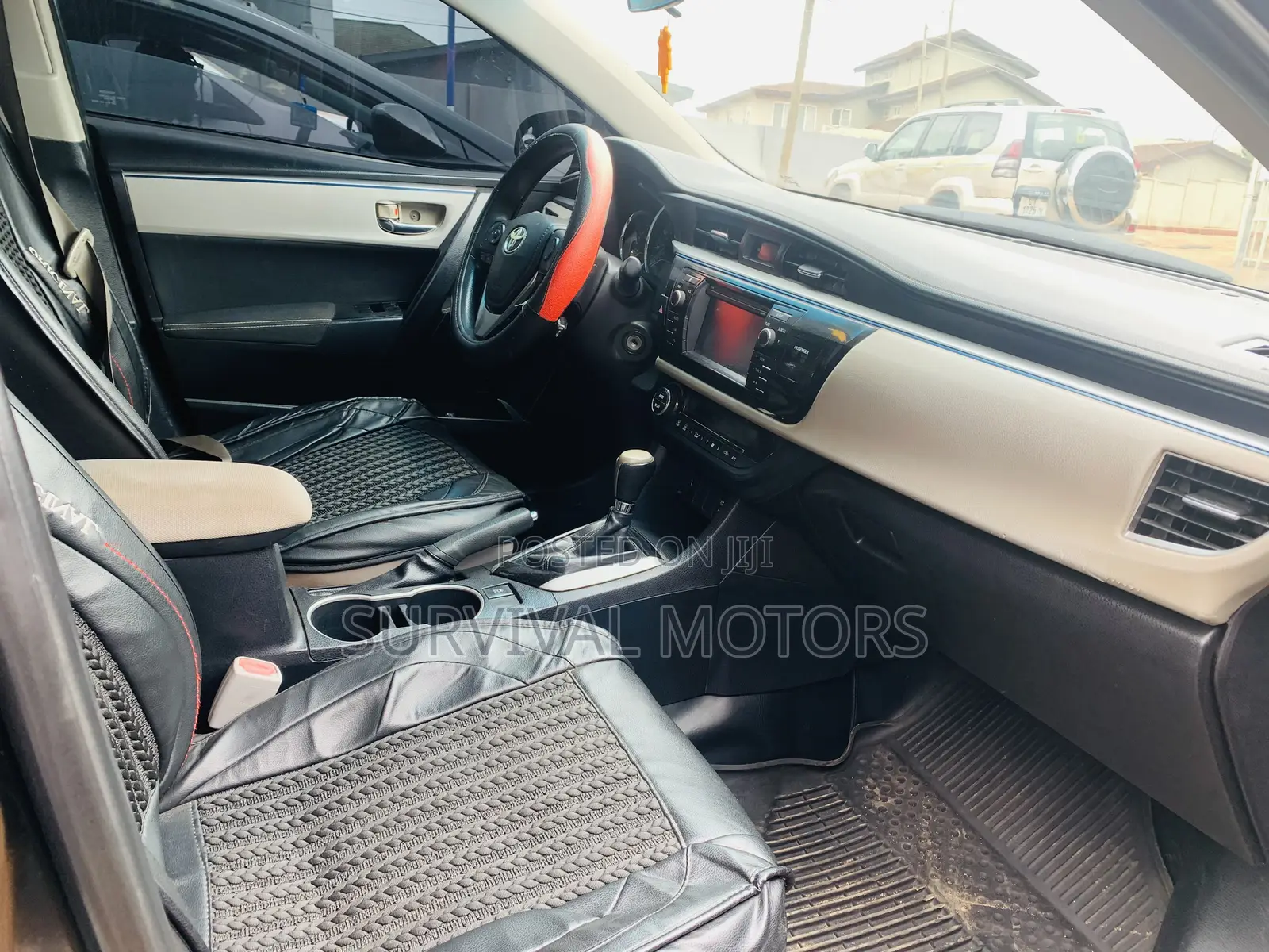 Toyota Corolla LE 4dr Sedan (1.8L 4cyl CVT) 2015 Gray
