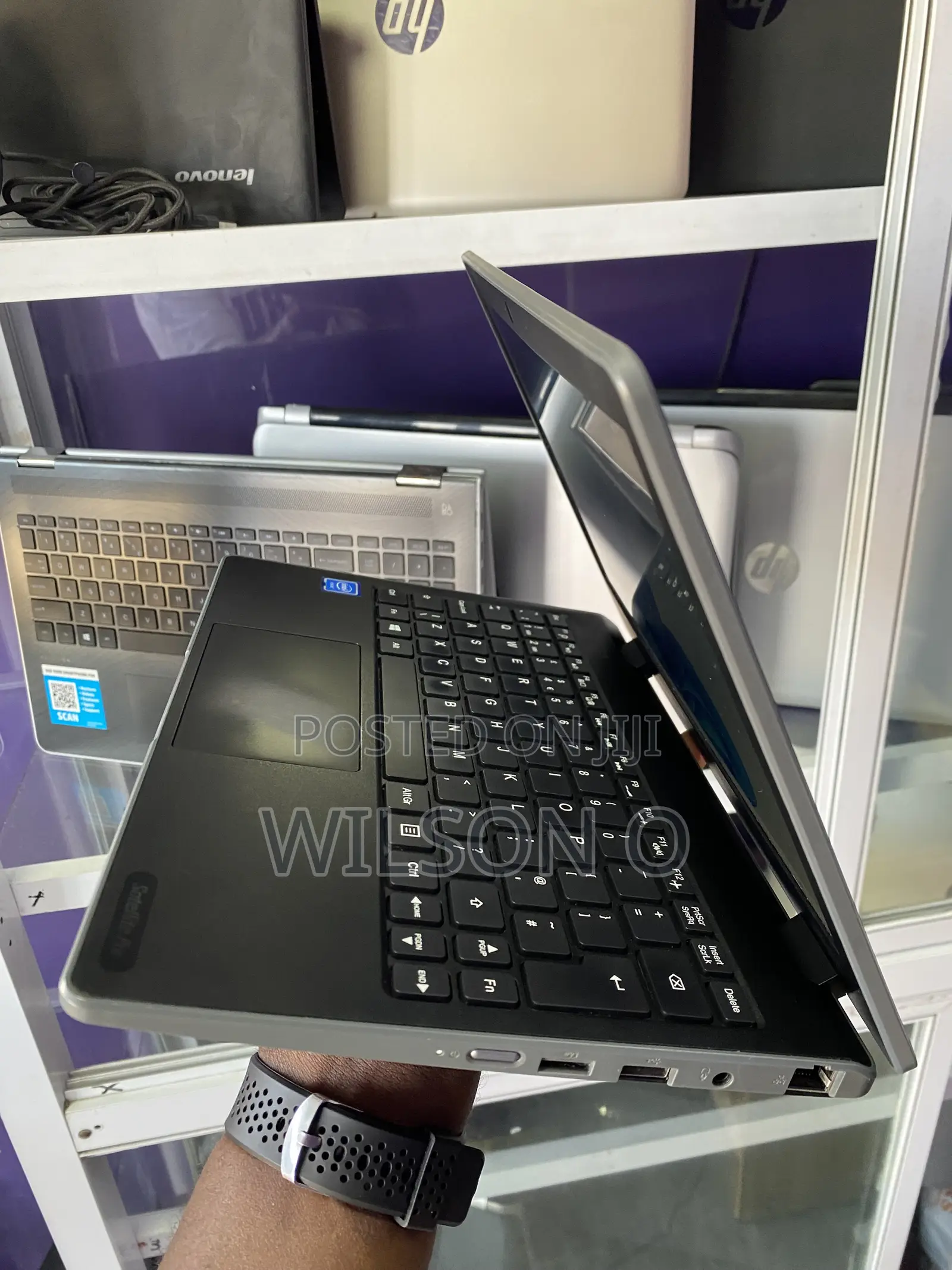 Laptop Dynabook Satellite Pro A40-J 4GB Intel SSD 128GB