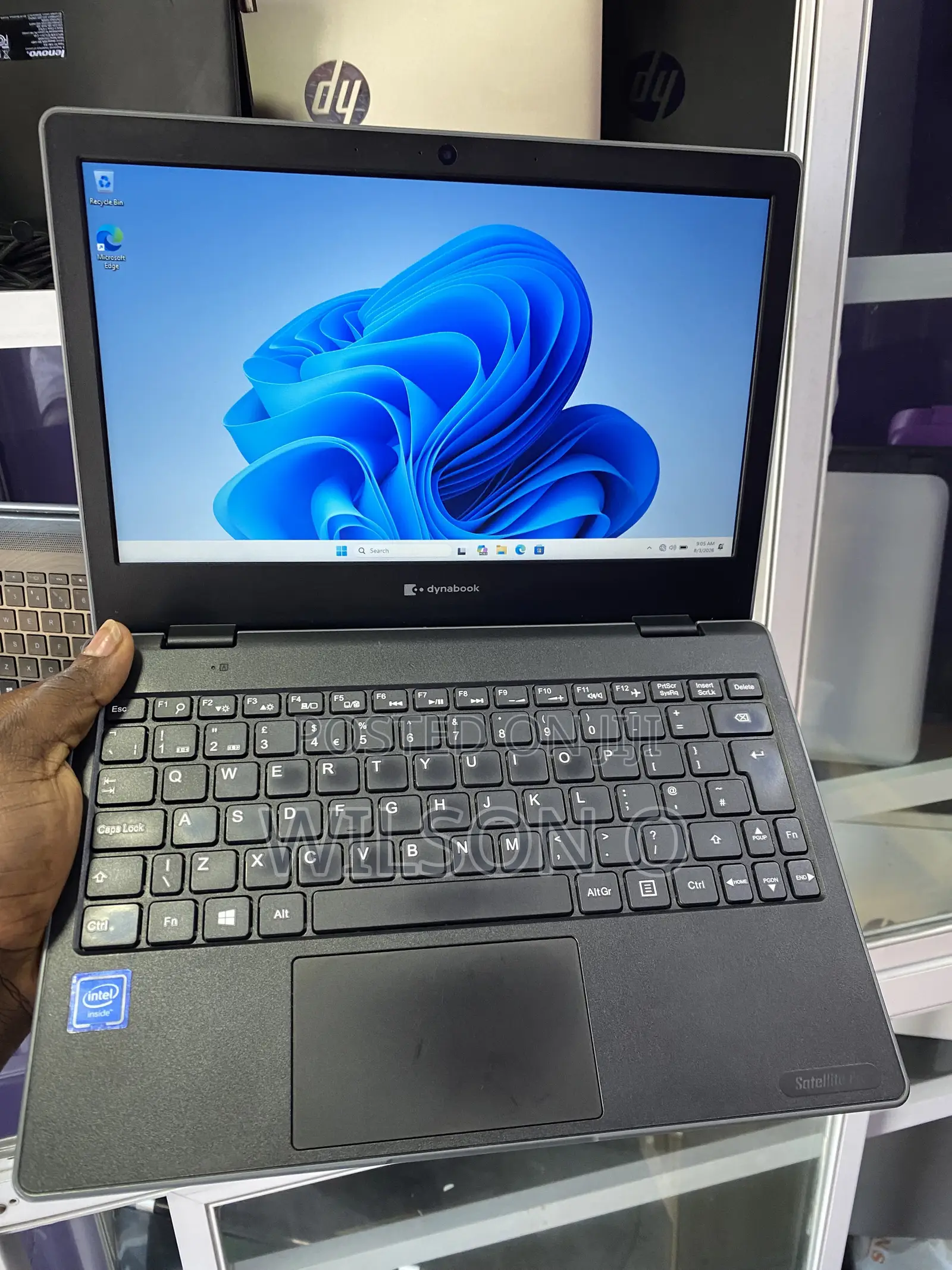 Laptop Dynabook Satellite Pro A40-J 4GB Intel SSD 128GB