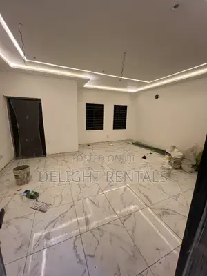 2bdrm Apartment in Lakeside for rent