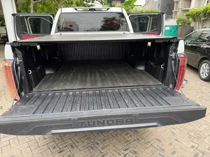 Toyota Tundra 2023 White