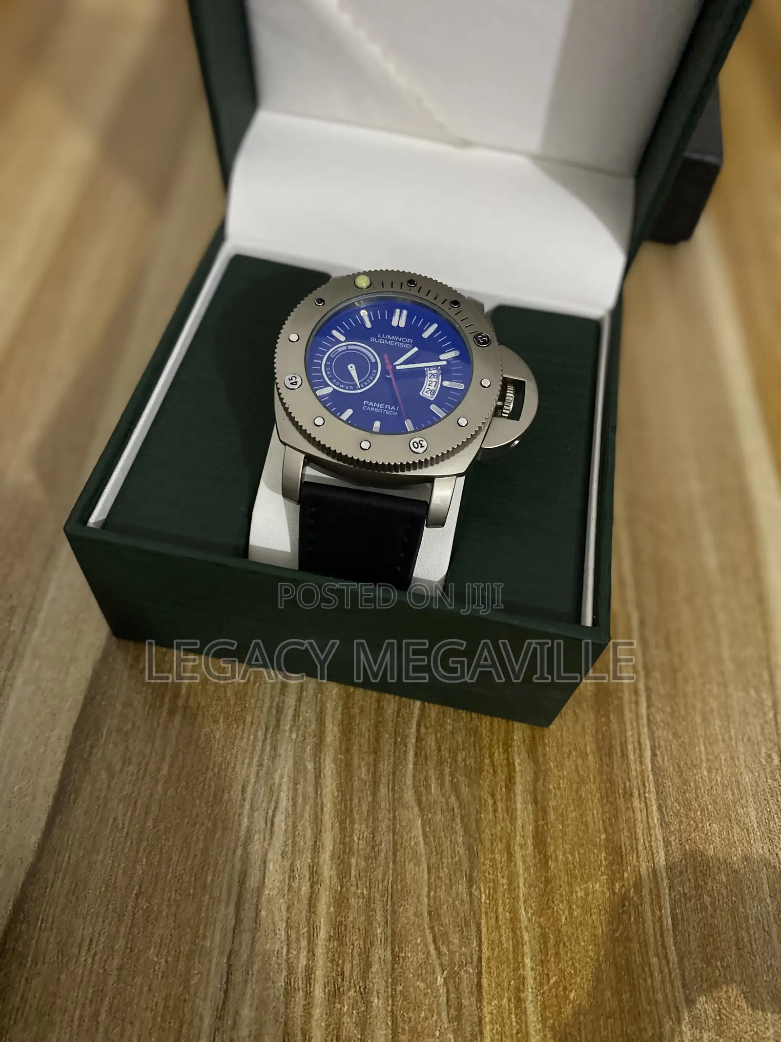 Panerai Luminor Submersible Style Luxury Watch