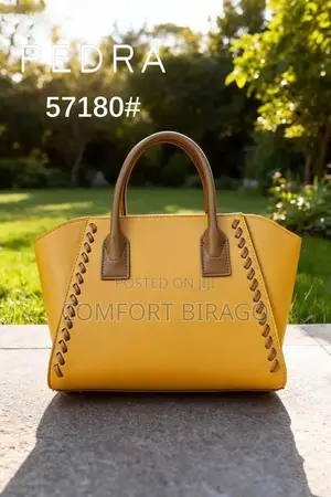 Quality Ladies Handbags With Purse Available