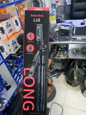 L16 Selfie Stick
