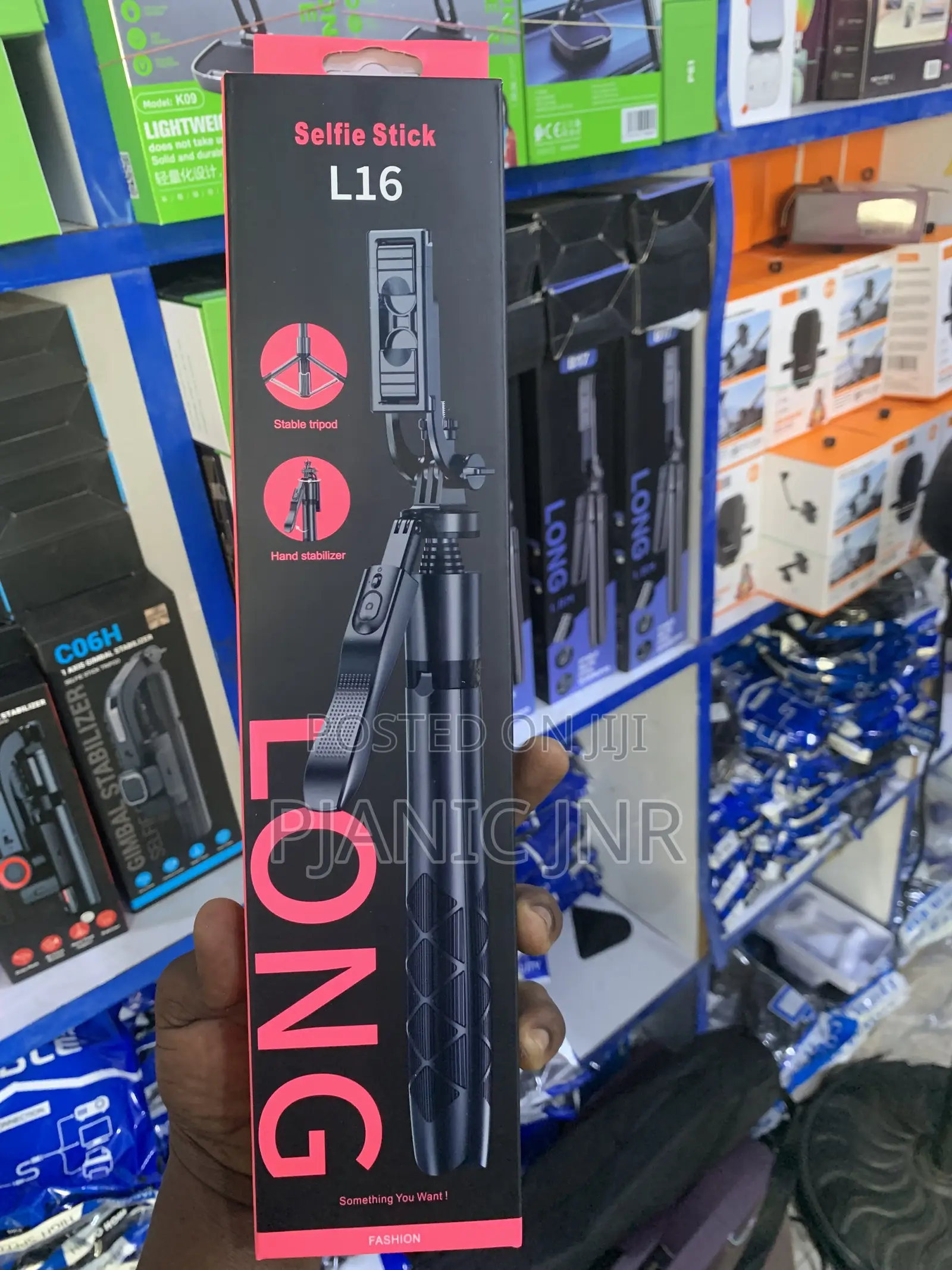 L16 Selfie Stick