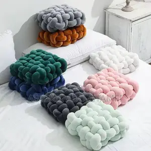 Knotted Pillow