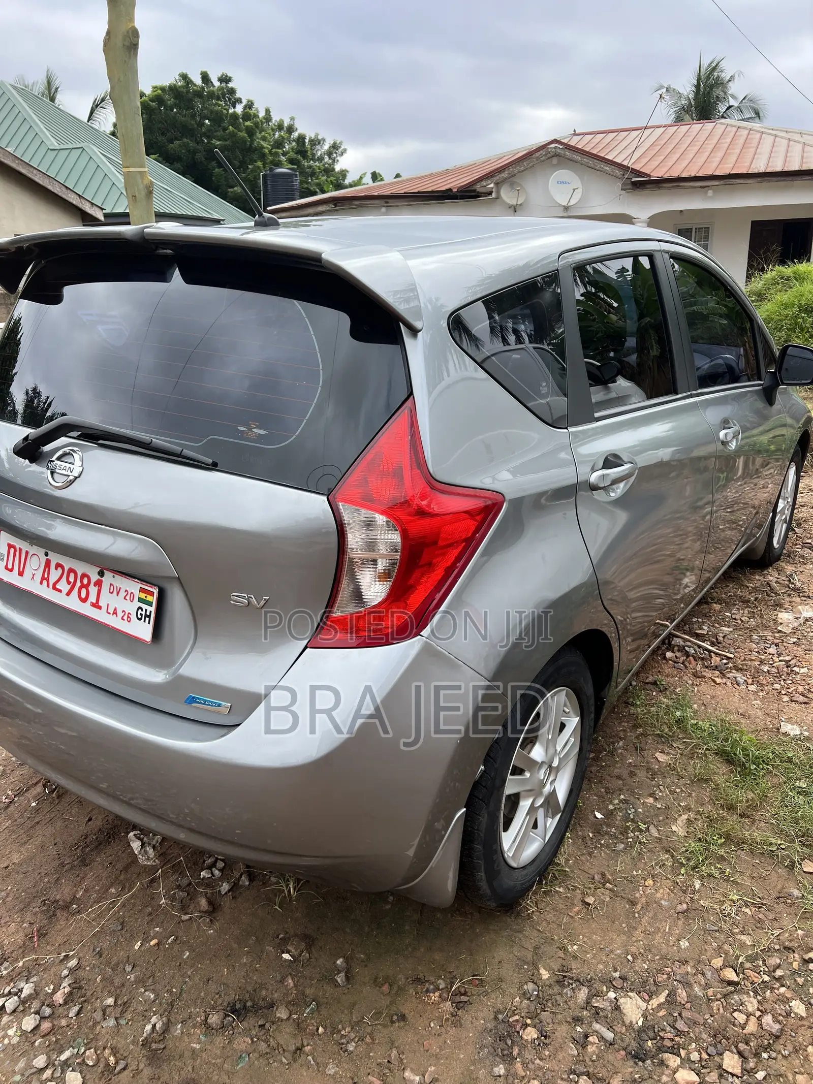 Nissan Versa 2014 Gray