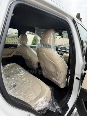 BMW X1 sDrive28i FWD 2017 White