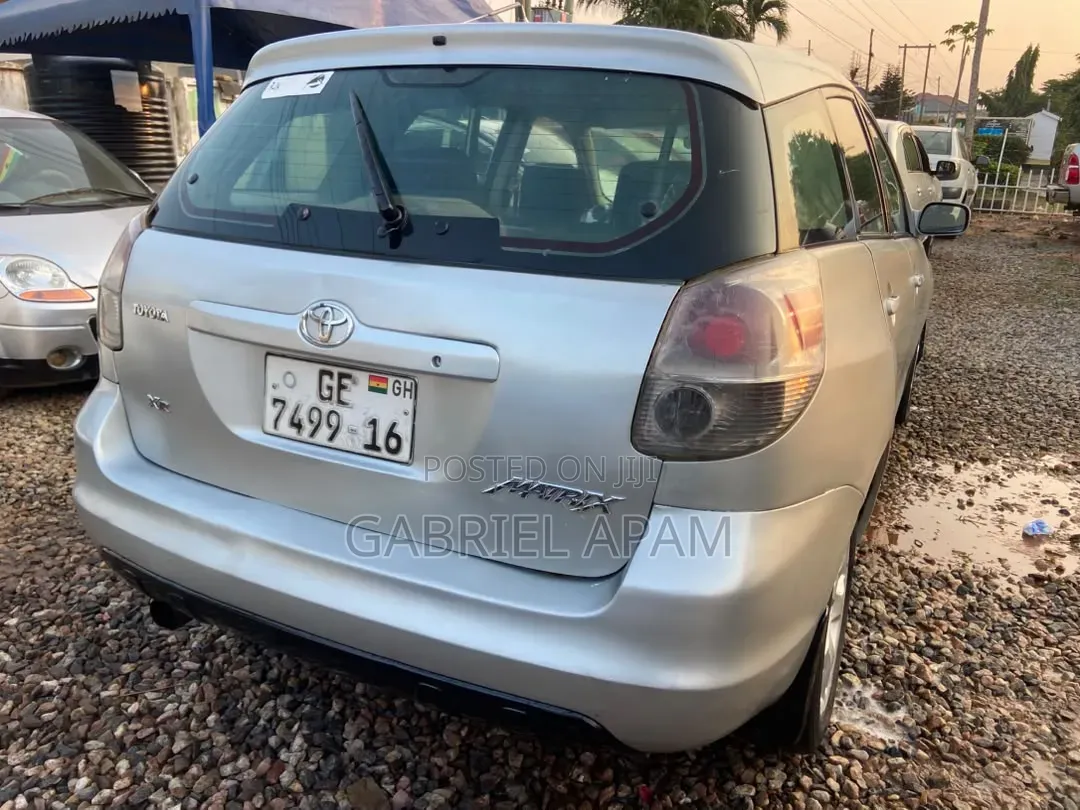 Toyota Matrix 2010 Silver